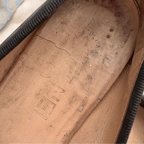 🥀 Authentic Classic CHANEL Ballet Flats in Black Leather Patent Cap-toe sz 37.5🥀 - Picture 12 of 16